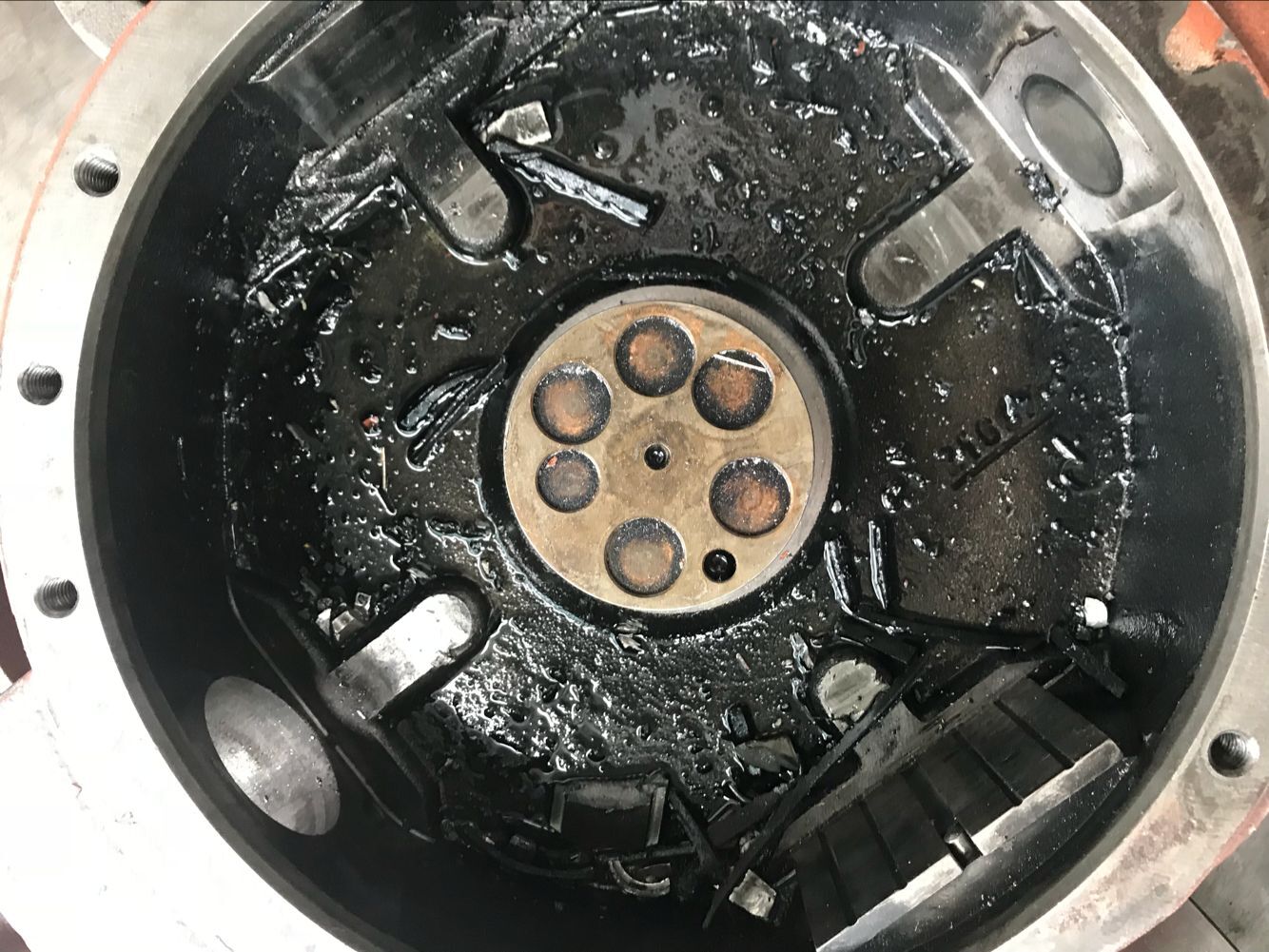 油缸，油泵的維修保養(yǎng)