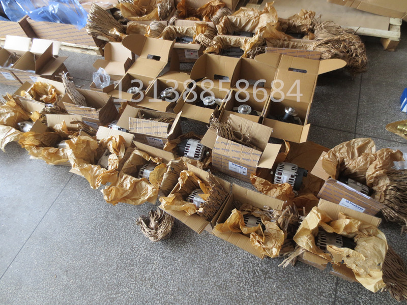 港口機(jī)械珀金斯發(fā)動(dòng)機(jī)廈工 杰西博 福威重工 柳工 濠泰 福瑞德 卡特 特雷克斯裝載滑移機(jī)機(jī)頭 堆高機(jī)頂桿 林德