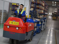 叉車、堆高機(jī)氣缸床 珀金斯404D發(fā)動機(jī)維修