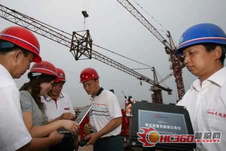 河南克瑞重機(jī)成功研制塔吊“黑匣子”