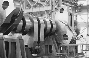 大連重工•起重成功產(chǎn)出70型曲軸 打造船舶