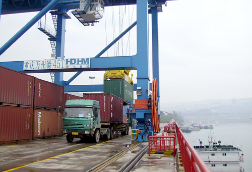 萬州港集裝箱公司一季度箱量增幅喜人