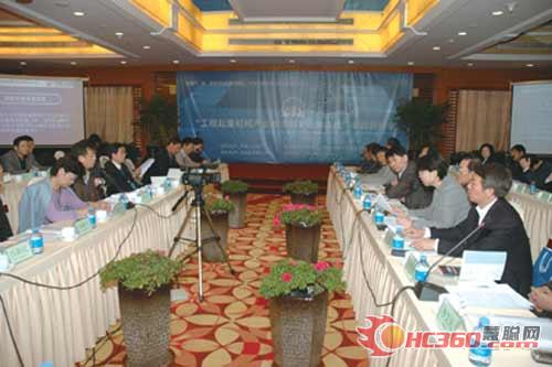 中國工程起重機(jī)械發(fā)展瓶頸有待聯(lián)合攻關(guān)