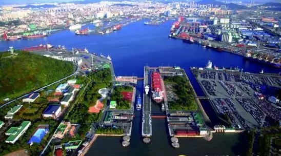 重返韓國(guó)市場(chǎng) ZPMC獲8臺(tái)自動(dòng)化軌道吊訂單