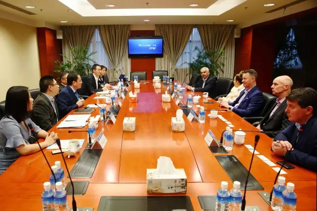 ZPMC簽訂新西蘭3臺(tái)雙起升岸橋項(xiàng)目