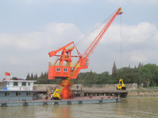 常州市港口浮式起重機(jī) 　