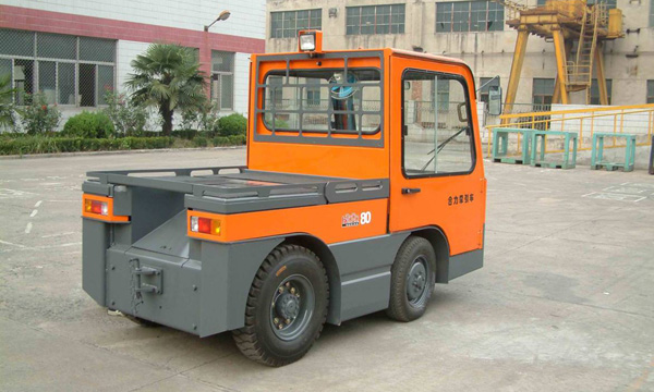 合力-四支點(diǎn)電動(dòng)牽引車 QYD80/QYD100/QYD150