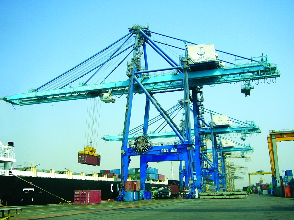 振華常規(guī)型岸邊集裝箱起重機