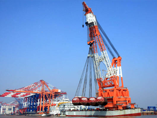 振華4000T全回轉(zhuǎn)浮吊