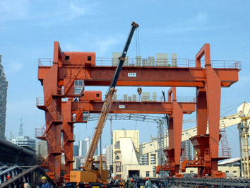 鼎力通用門式起重機(jī) MG10-100t