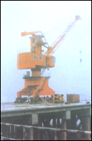 港盛門座式起重機