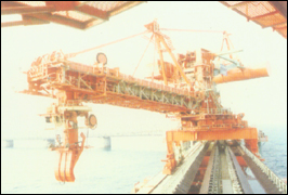 港盛裝船機(jī)