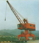 港宏GBQ-40噸固定回轉(zhuǎn)支承式起重機 GBQ-40噸