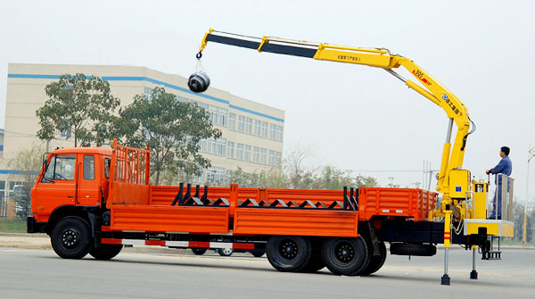 徐工衡器檢測作業(yè)車