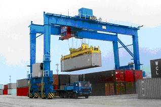 大連重工輪胎式集裝箱門式起重機(jī)