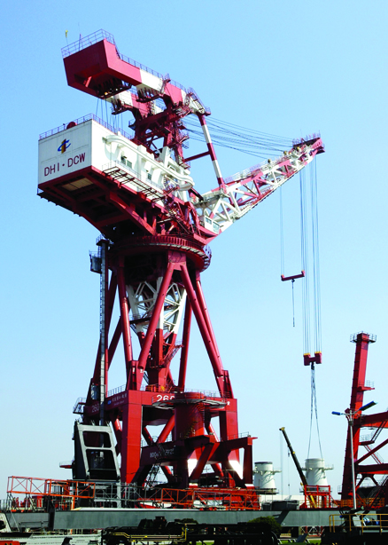 大連重工門座起重機(jī)