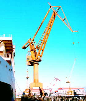 大連重工門座起重機