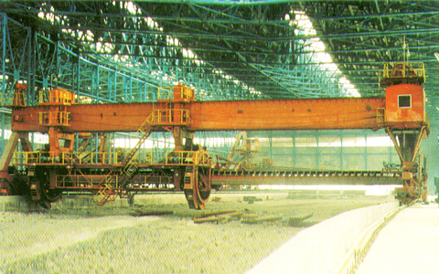 大連重工雙斗輪混勻取料機