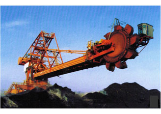 大連龍至達(dá)堆取料機(jī)