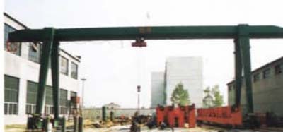 山東泰峰橋式起重機1