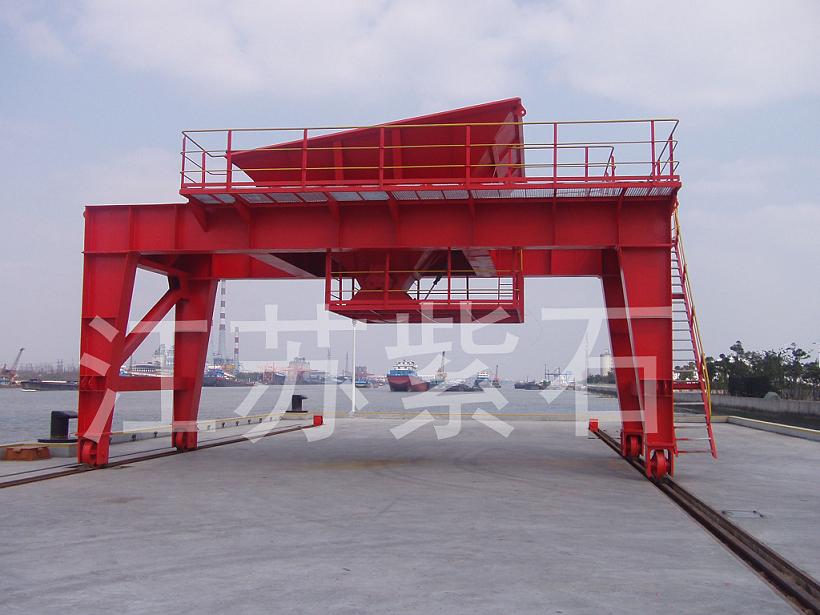 江蘇紫石移動式漏斗