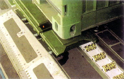 青島金黃海組合式集裝箱裝運(yùn)轉(zhuǎn)換器2