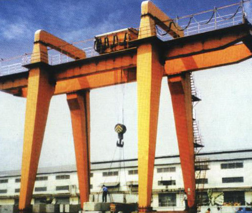 東莞市中原雙主梁門式起重機(jī)