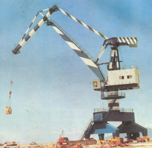 寧波河海臺架式起重機 .