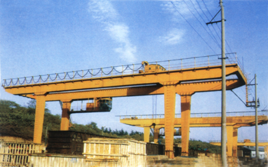 山東重力雙梁門式起重機(jī)