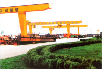 深圳華興集團(tuán)L型門式起重機(jī) L型
