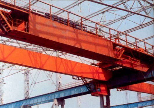 深圳一重:150/30T雙鉤橋式起重機(jī)