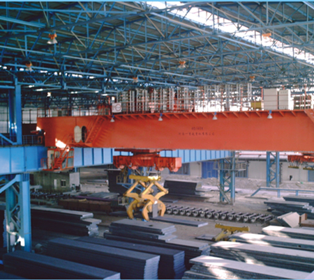 深圳一重:QG旋轉(zhuǎn)掛梁起重機(jī)