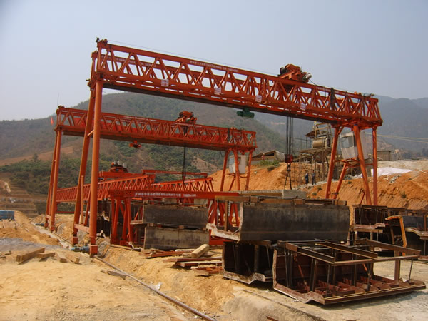 河南省中泉路橋75t門式起重機 75t