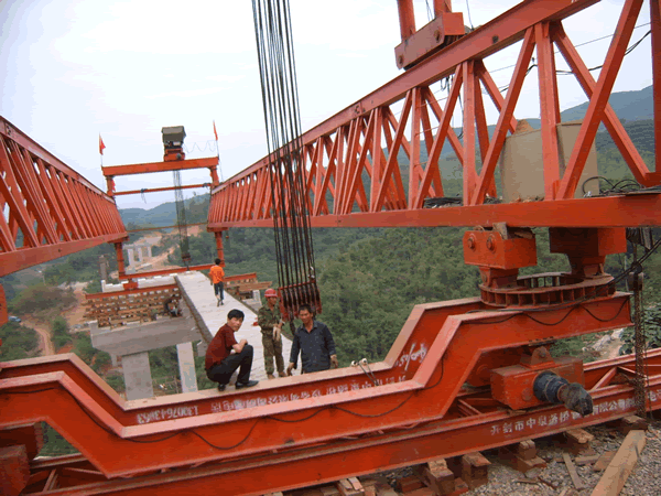 河南省中泉路橋150t橋機 150t