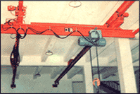 福建起重運(yùn)輸總廠懸掛電動(dòng)單梁起重機(jī)