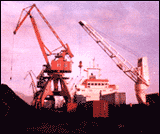 福建起重運(yùn)輸總廠固定式門座起重機(jī)