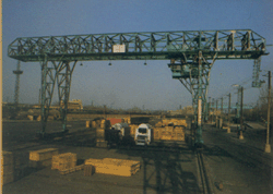 北京起重工程10-30t桁架門式起重機及裝卸橋 10-30t