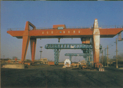 北京起重工程10-50t雙梁吊鉤門式起重機 10-50t