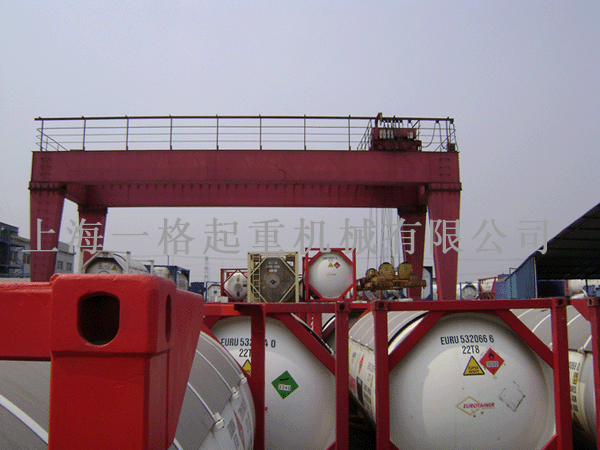 上海一格：雙梁門(mén)式起重機(jī)