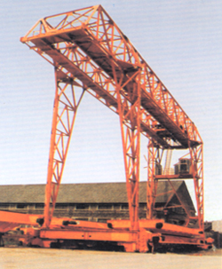 山東青云(魯行):桁架門式起重機