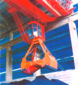 開原起重機(jī)器5-10噸吊鉤橋式起重機(jī)