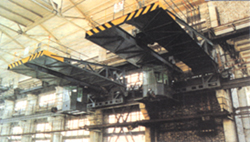 青島高升:移動(dòng)小車(chē)式壁行起重機(jī)