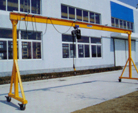 秦皇島鑫世元:移動(dòng)式龍門起重機(jī)