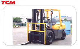 瑞興機(jī)械（香港）:重型叉車10-15噸叉車