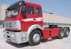 北京華耐:輪胎式牽引車