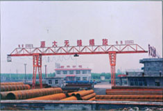 山東天力:MH型電動葫蘆門式起重機(MH型3-10噸電動葫蘆單梁門式起重機（桁體形狀） )