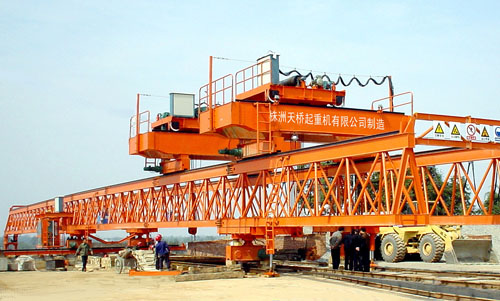 株洲天橋:公路架橋設(shè)備