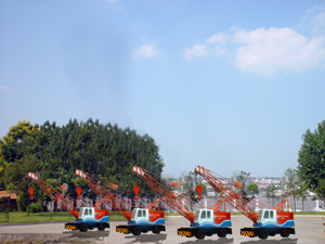 長(zhǎng)航紅光:唐山恒遠(yuǎn)25A輪胎起重機(jī)