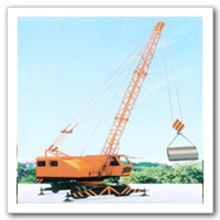 靖江市國(guó)盛 DLQ輪胎式起重機(jī)