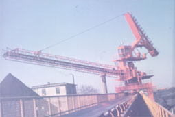 無錫中機：高門架節(jié)能型堆料機